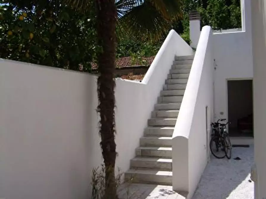 Immagine 54 di Casa semindipendente in vendita  a Carrara