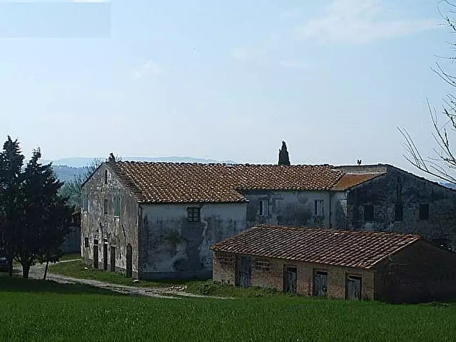 Immagine 7 di Rustico / casale in vendita  a Volterra