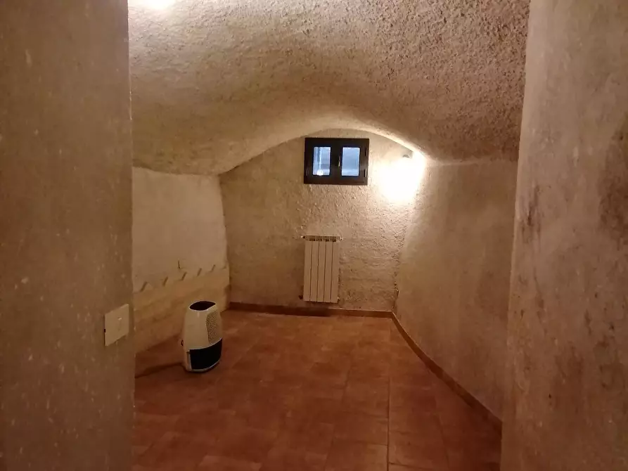 Immagine 12 di Appartamento in vendita  a Carrara