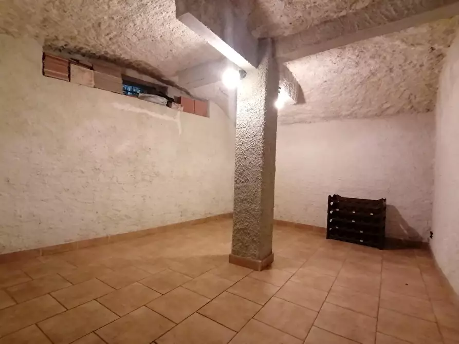 Immagine 10 di Appartamento in vendita  a Carrara