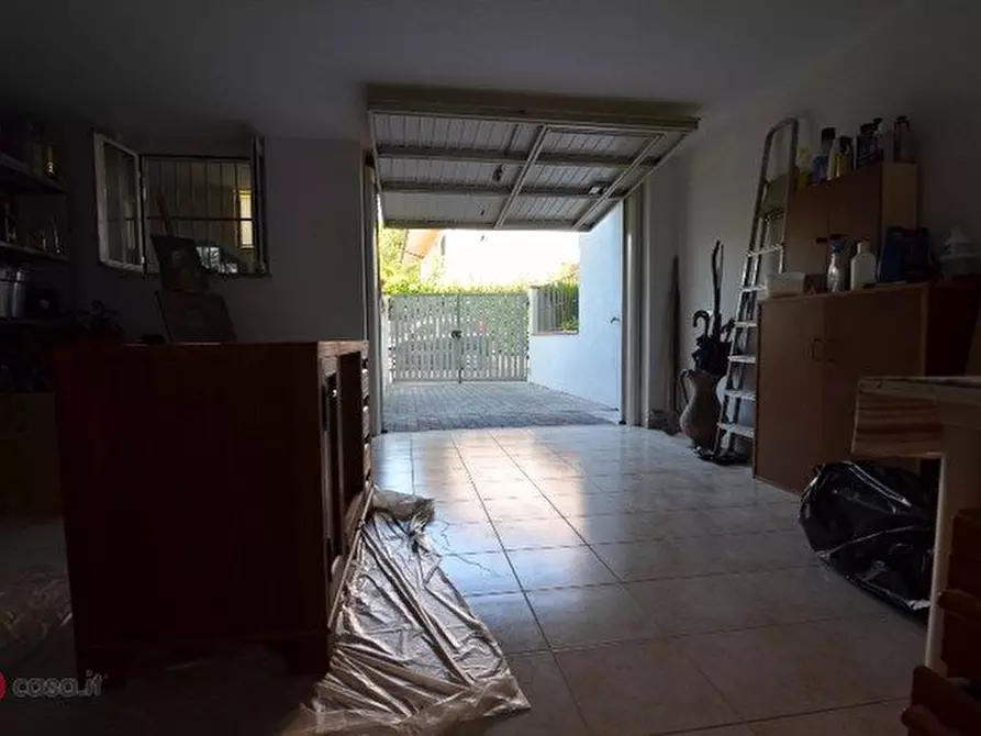 Immagine 6 di Villetta a schiera in vendita  a Carrara