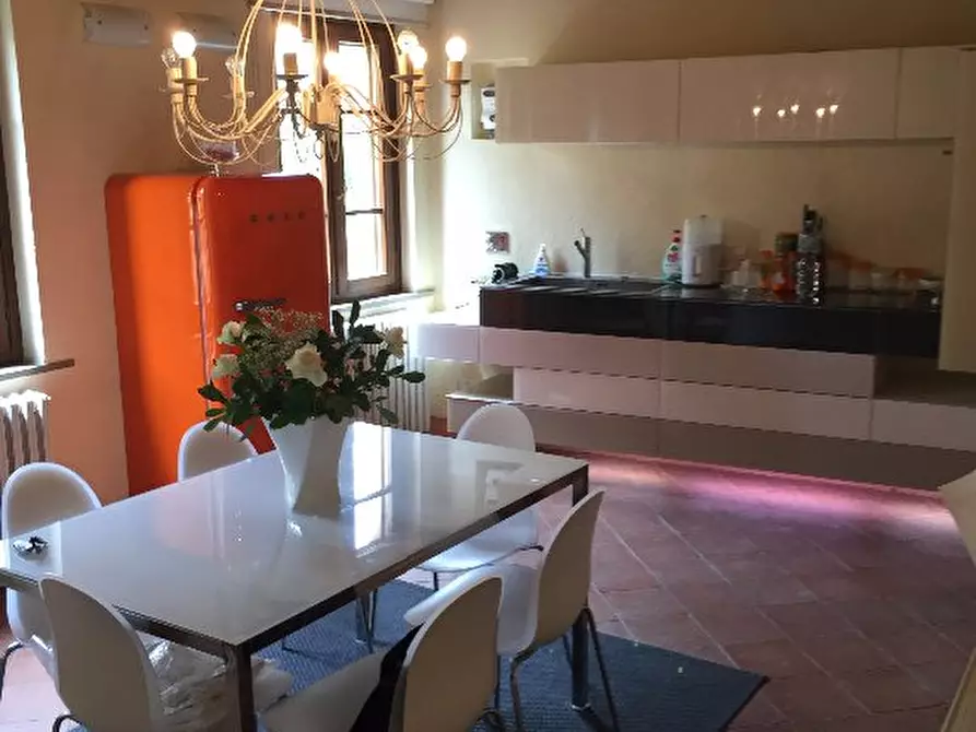 Immagine 12 di Appartamento in vendita  a Pontedera