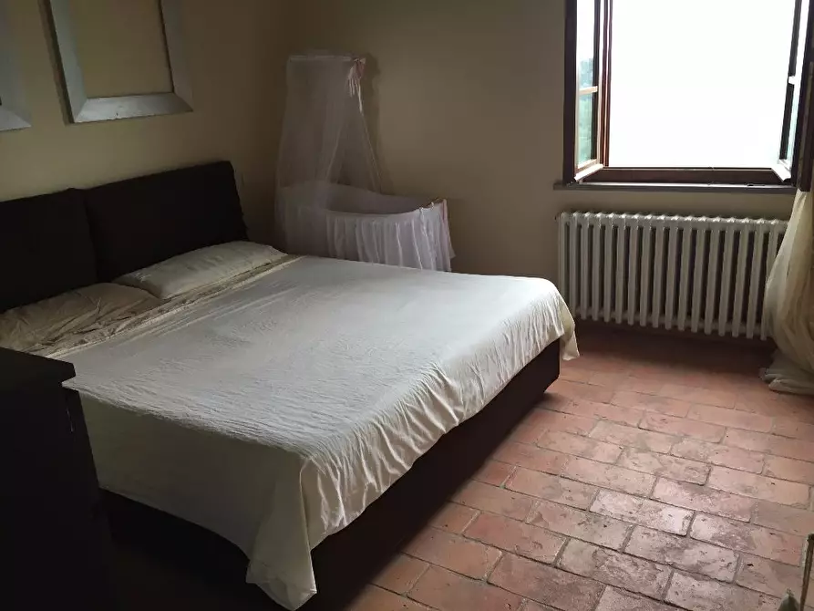 Immagine 21 di Appartamento in vendita  a Pontedera