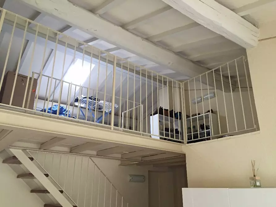 Immagine 19 di Appartamento in vendita  a Pontedera