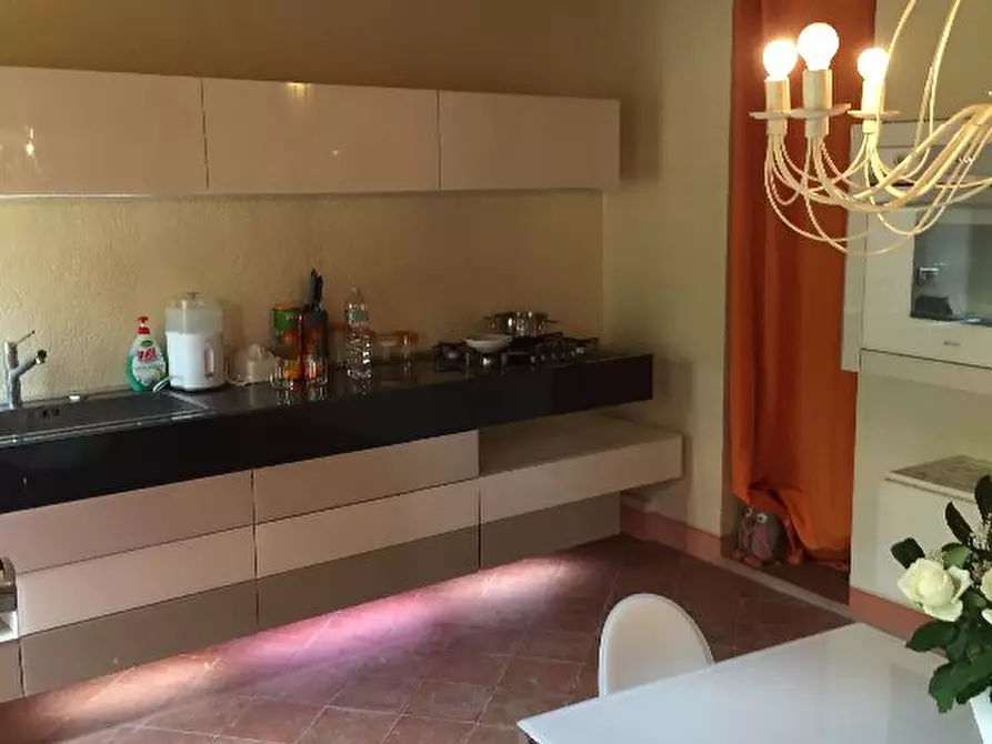 Immagine 13 di Appartamento in vendita  a Pontedera