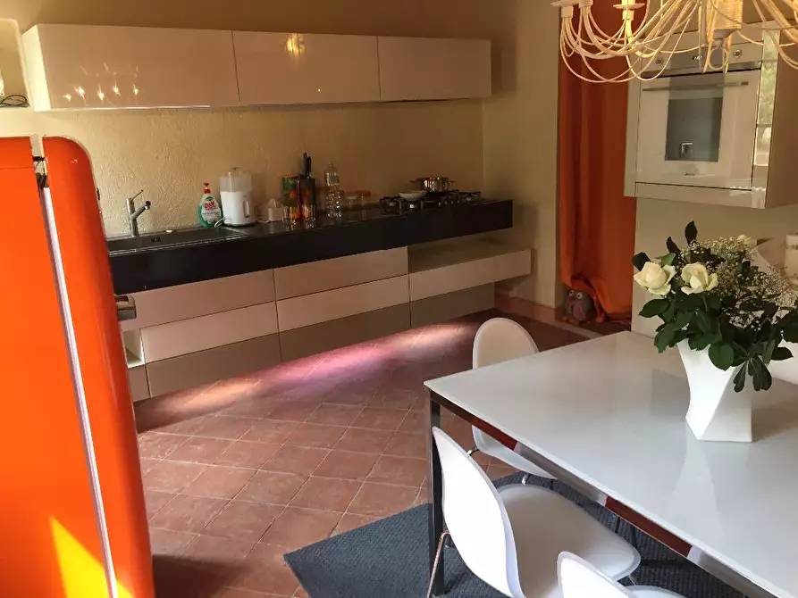 Immagine 9 di Appartamento in vendita  a Pontedera