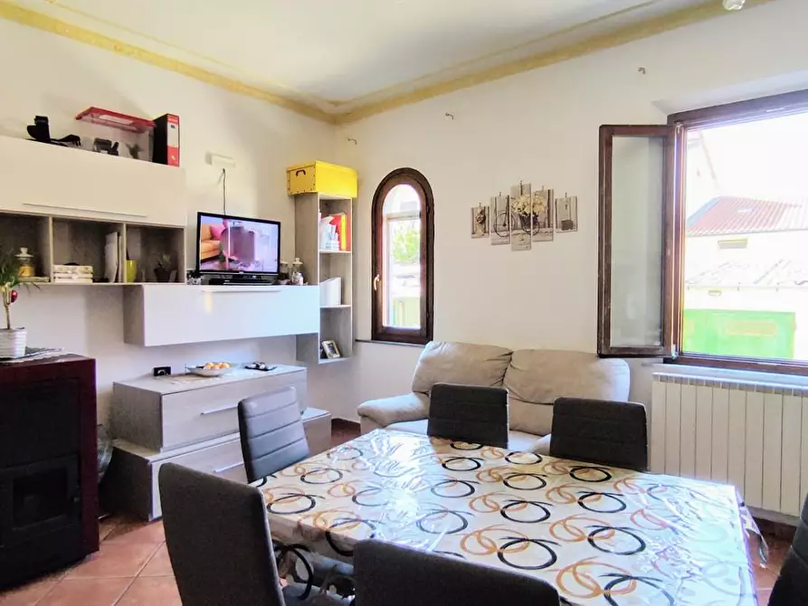 Immagine 2 di Appartamento in vendita  a Santa Croce Sull'arno