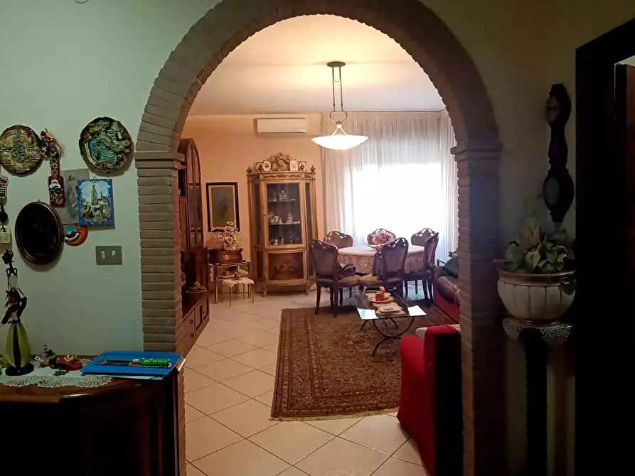 Immagine 8 di Appartamento in vendita  a Cascina