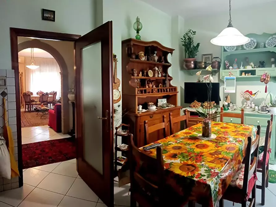 Immagine 10 di Appartamento in vendita  a Cascina
