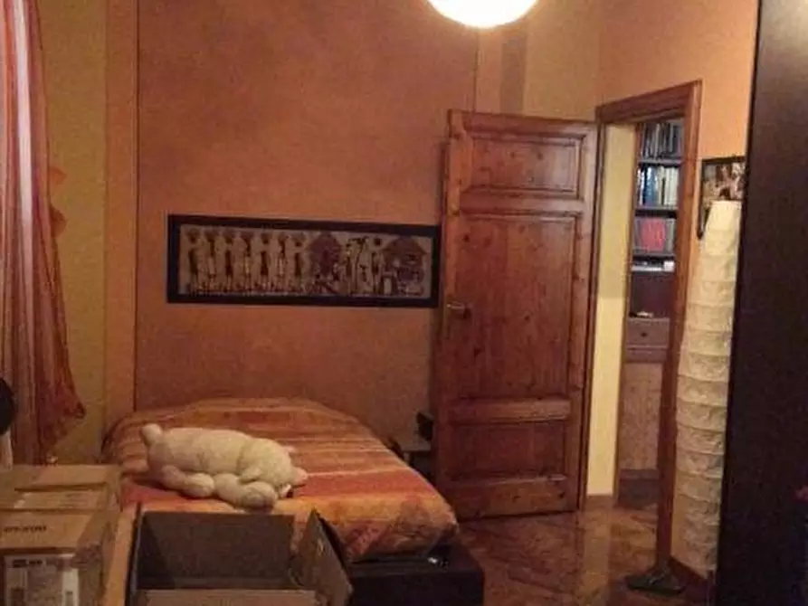 Immagine 25 di Casa colonica in vendita  a Cascina