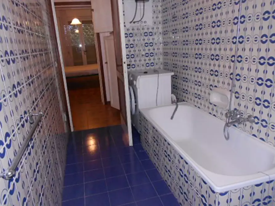 Immagine 11 di Appartamento in affitto  a Rosignano Marittimo