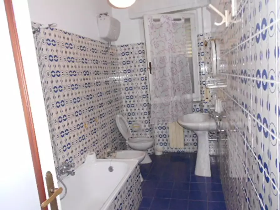 Immagine 12 di Appartamento in affitto  a Rosignano Marittimo