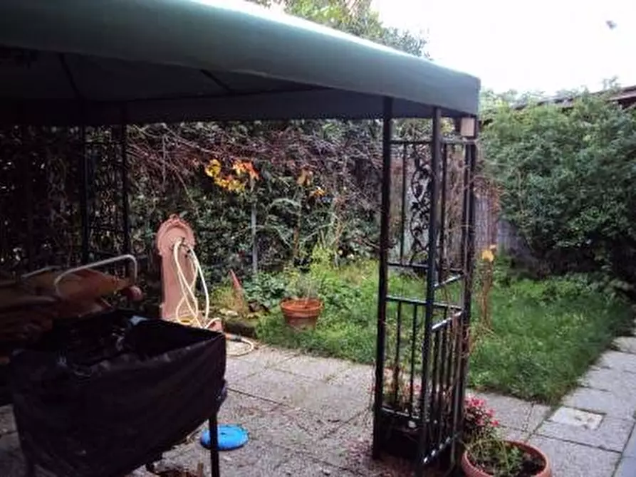 Immagine 5 di Appartamento in affitto  a Rosignano Marittimo