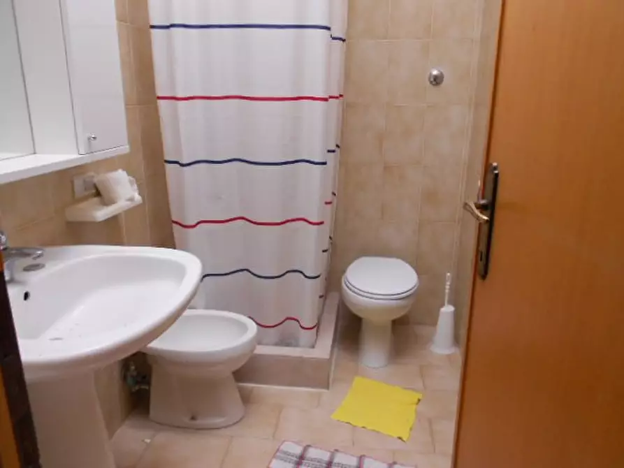 Immagine 2 di Appartamento in affitto  a Rosignano Marittimo