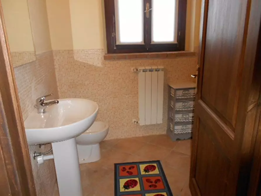 Immagine 8 di Villa in vendita  a Santa Luce