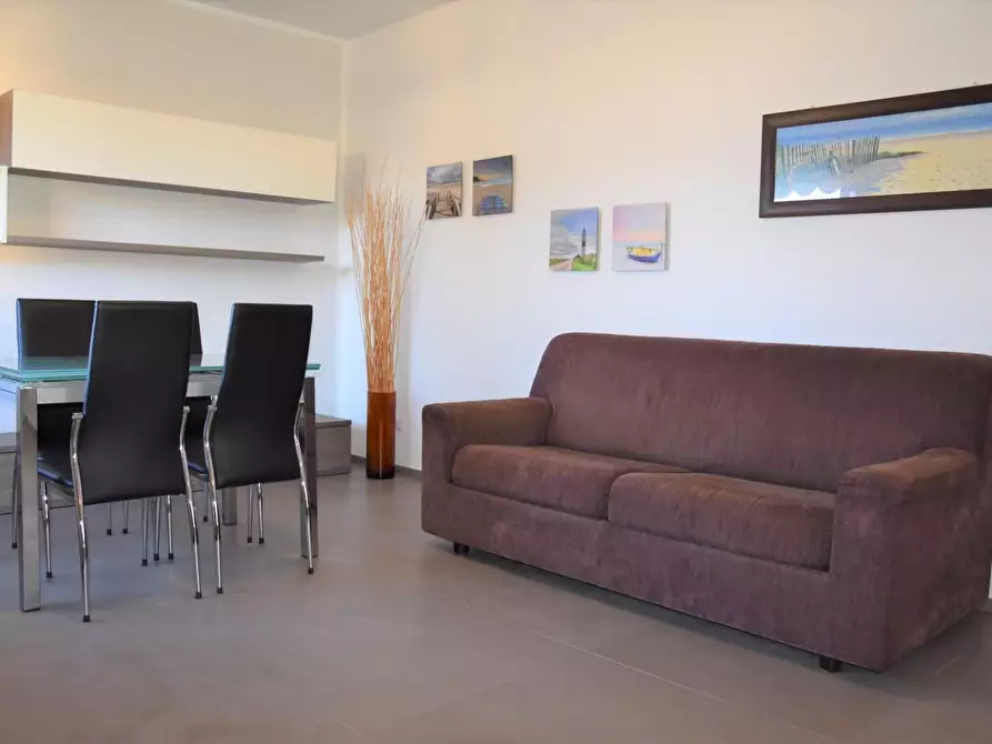 Immagine 10 di Appartamento in affitto  a Massa