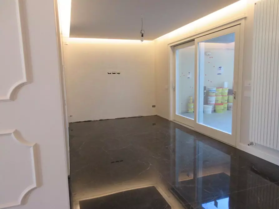 Immagine 9 di Mansarda in vendita  a Empoli