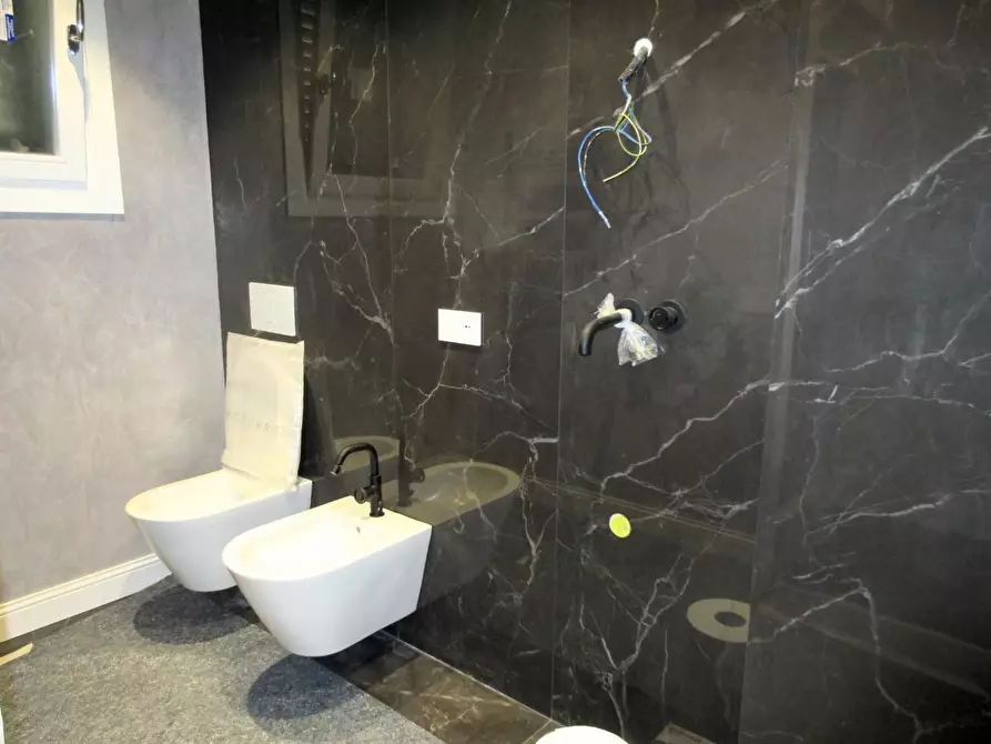 Immagine 16 di Mansarda in vendita  a Empoli