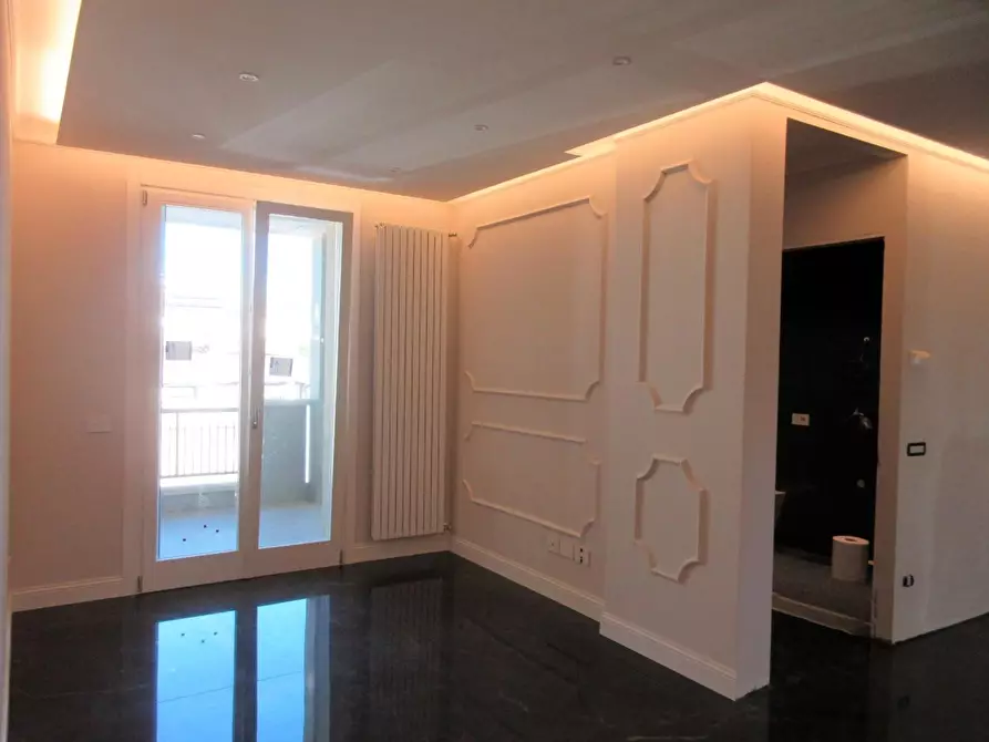 Immagine 2 di Mansarda in vendita  a Empoli