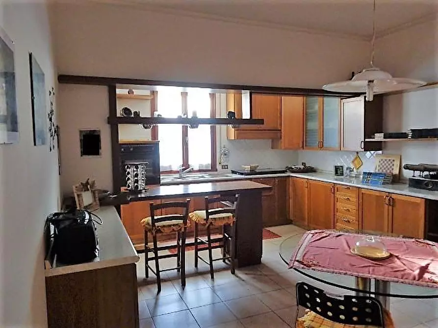 Immagine 4 di Villa in vendita  a Vinci