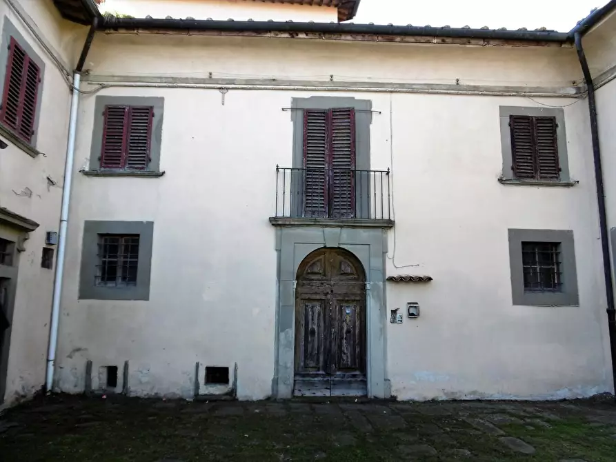 Immagine 4 di Villa in vendita  a Empoli