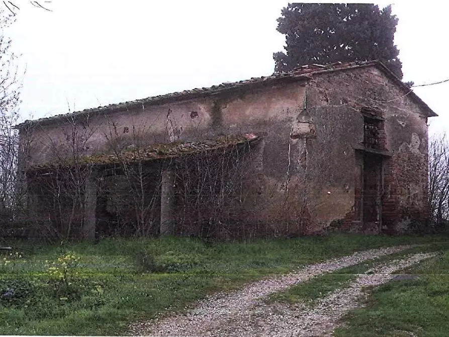 Immagine 1 di Casa colonica in vendita  a Vinci