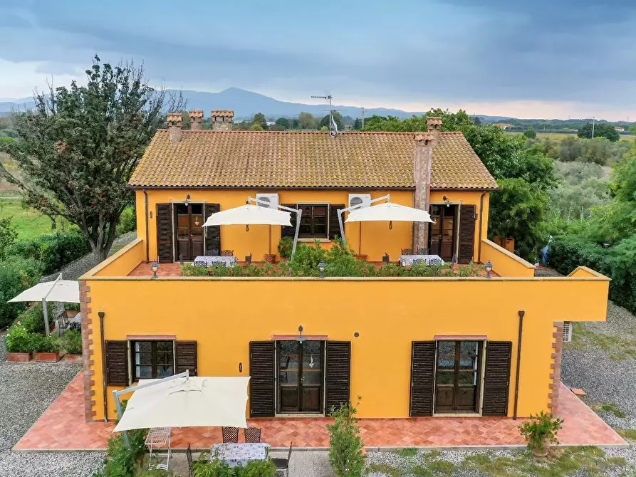 Immagine 2 di Agriturismo in vendita  a Rosignano Marittimo