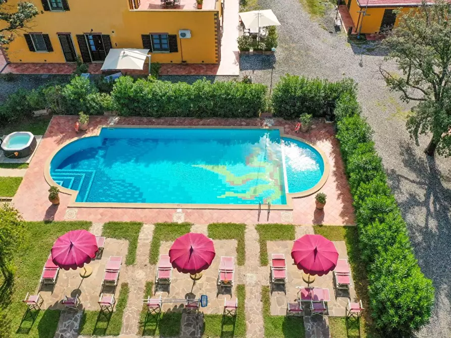 Immagine 9 di Agriturismo in vendita  a Rosignano Marittimo