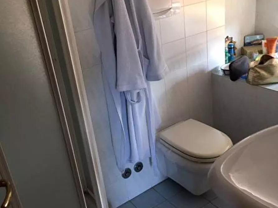 Immagine 18 di Appartamento in vendita  a Montignoso