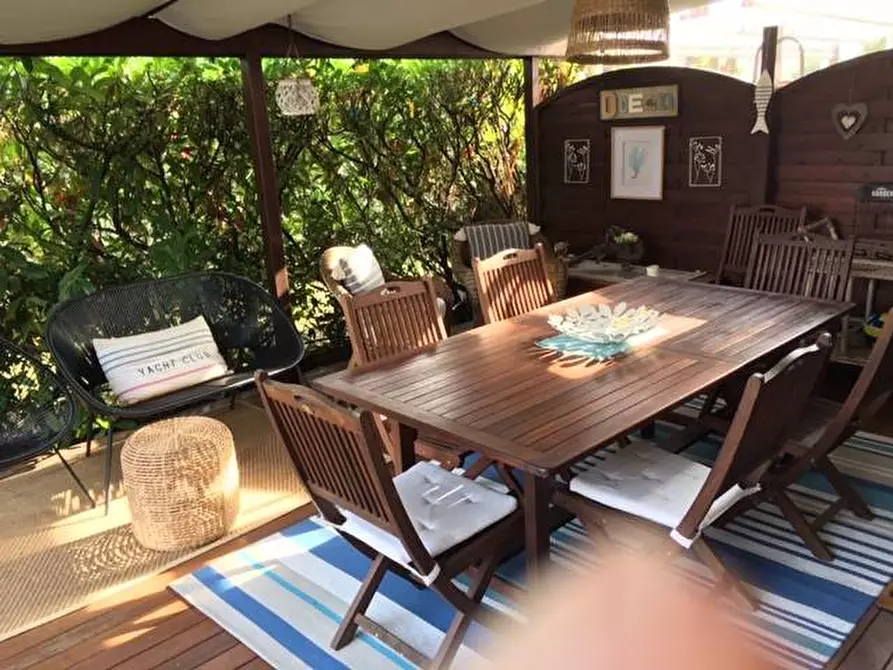 Immagine 8 di Appartamento in affitto  a Montignoso