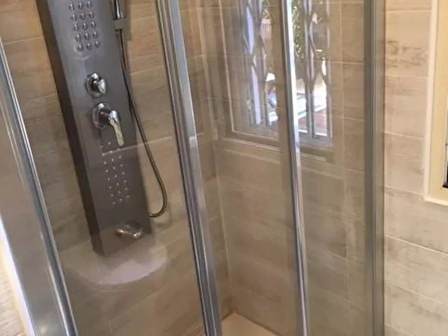 Immagine 21 di Appartamento in affitto  a Montignoso