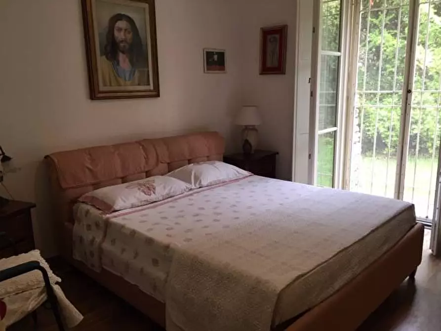 Immagine 41 di Appartamento in vendita  a Montignoso