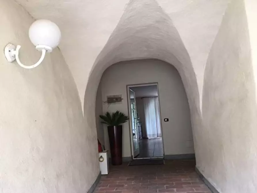 Immagine 48 di Appartamento in vendita  a Montignoso