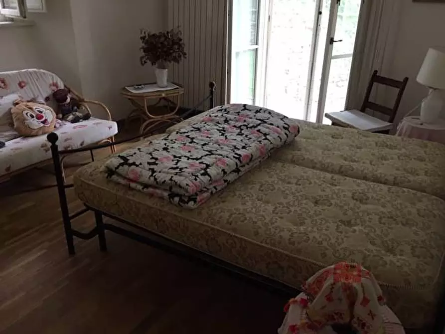 Immagine 43 di Appartamento in vendita  a Montignoso