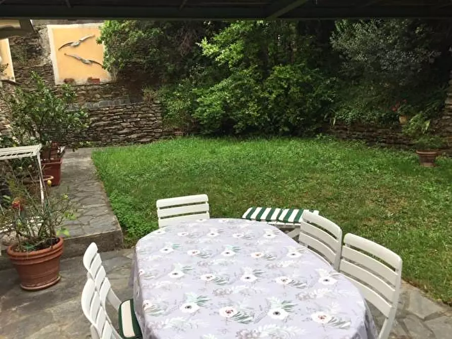 Immagine 50 di Appartamento in vendita  a Montignoso