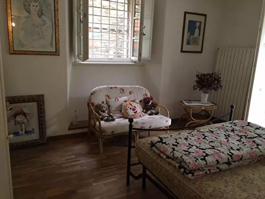 Immagine 27 di Appartamento in vendita  a Montignoso