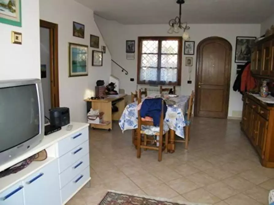 Immagine 14 di Villa in vendita  a Montignoso