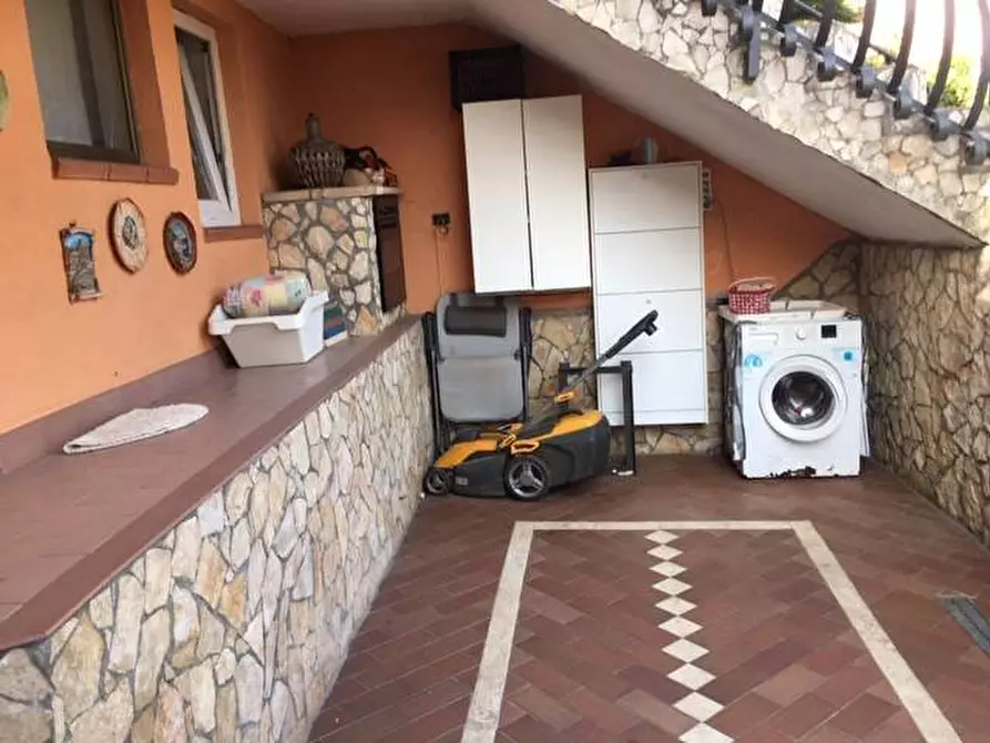 Immagine 54 di Casa bifamiliare in vendita  a Montignoso