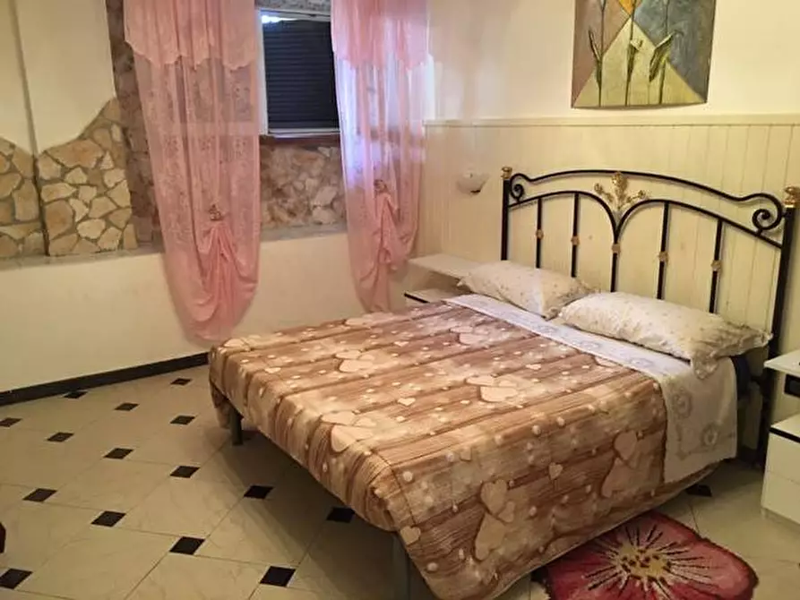 Immagine 14 di Casa bifamiliare in vendita  a Montignoso