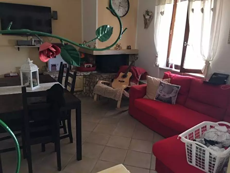 Immagine 25 di Casa bifamiliare in vendita  a Montignoso