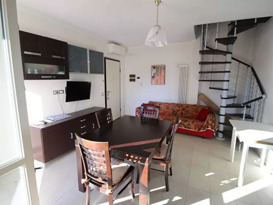 Immagine 16 di Appartamento in vendita  a Montignoso