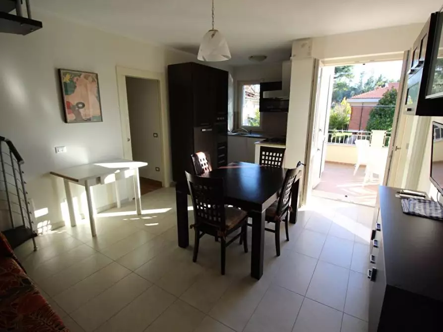 Immagine 15 di Appartamento in vendita  a Montignoso