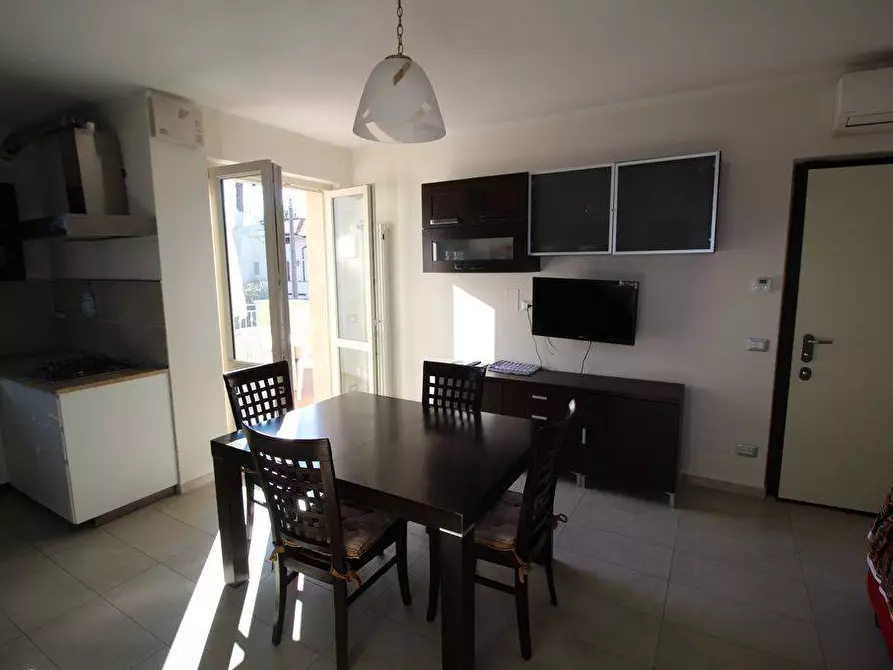 Immagine 4 di Appartamento in vendita  a Montignoso