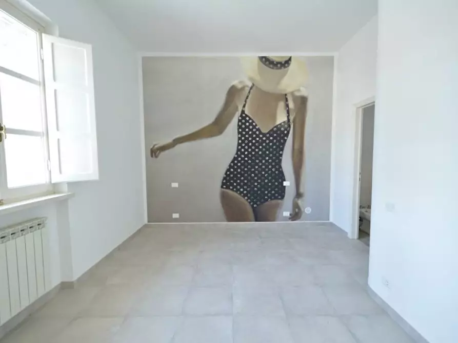 Immagine 10 di Villa in vendita  a Forte Dei Marmi