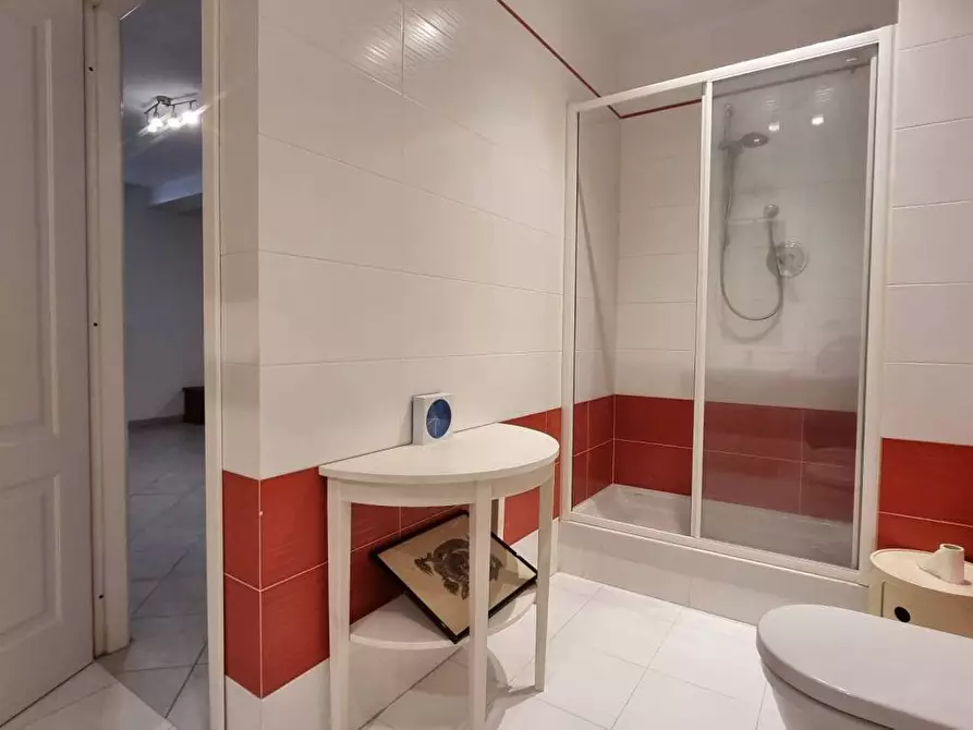 Immagine 16 di Appartamento in vendita  a Montignoso