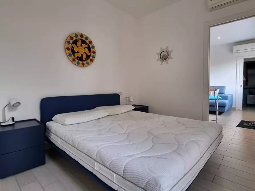 Immagine 11 di Appartamento in vendita  a Montignoso