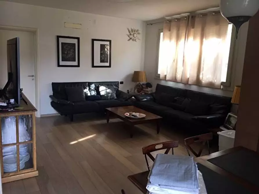 Immagine 29 di Casa bifamiliare in vendita  a Montignoso