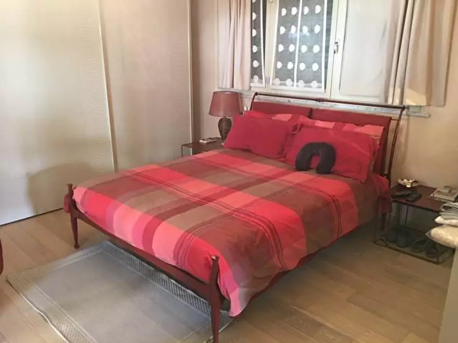 Immagine 34 di Casa bifamiliare in vendita  a Montignoso