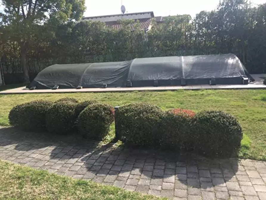 Immagine 25 di Casa bifamiliare in vendita  a Montignoso