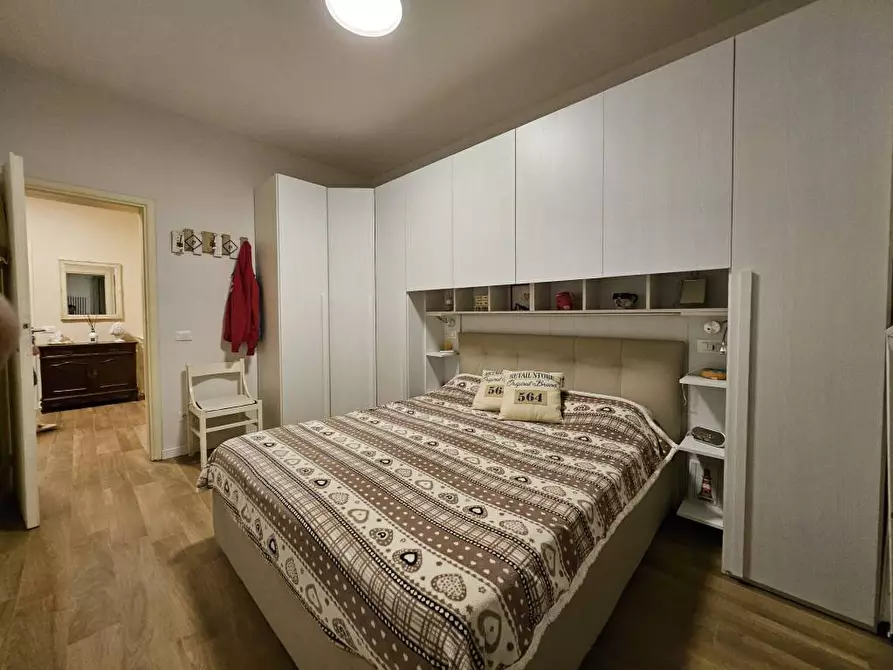 Immagine 27 di Casa bifamiliare in vendita  a Montignoso